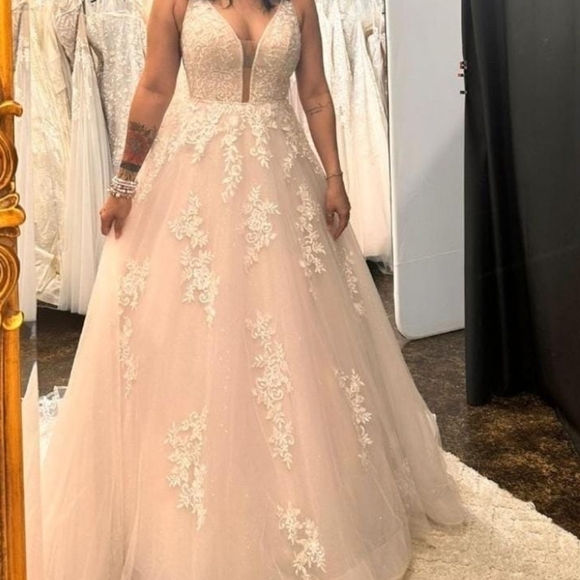 Maggie Sottero Leticia Lynette size 6 Wedding Dress Princess Style - Picture 4 of 12